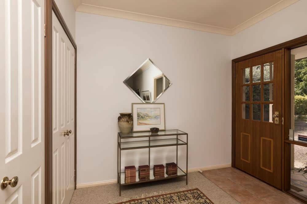3 Bdrm 2 Bthrm House Close To Canberra Cbd & Anu Exterior foto